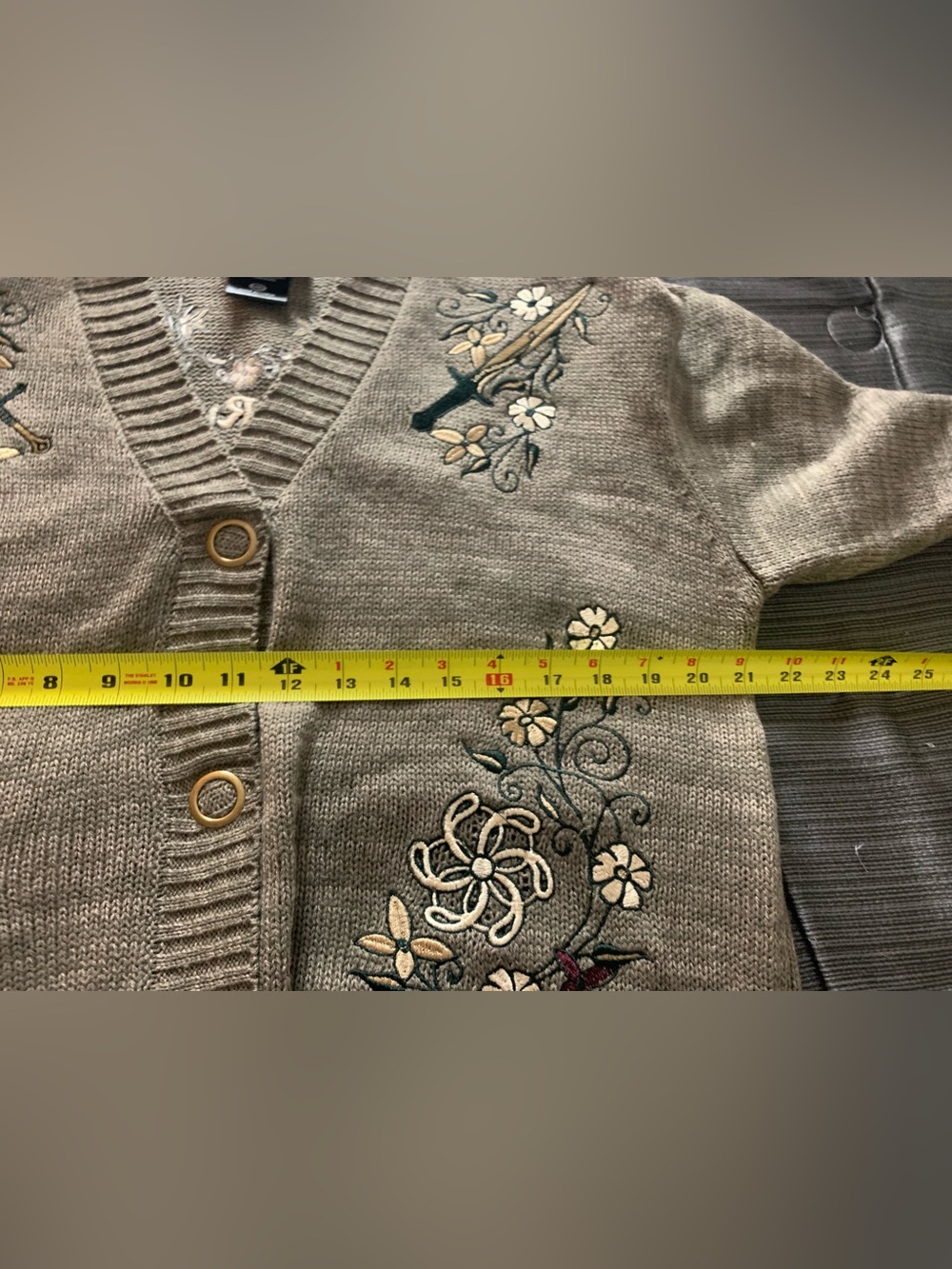 New Hot Topic Lord of The Rings Floral Icons Girl Cardigan - Picture 13 of 15